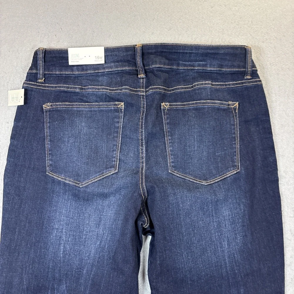Maurices Mid Rise Denim Flex Legging Jeans Womens 16W Regular Whiskering NWT